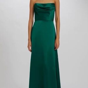Elizabeth Johns - Amsale “Jara” gown
